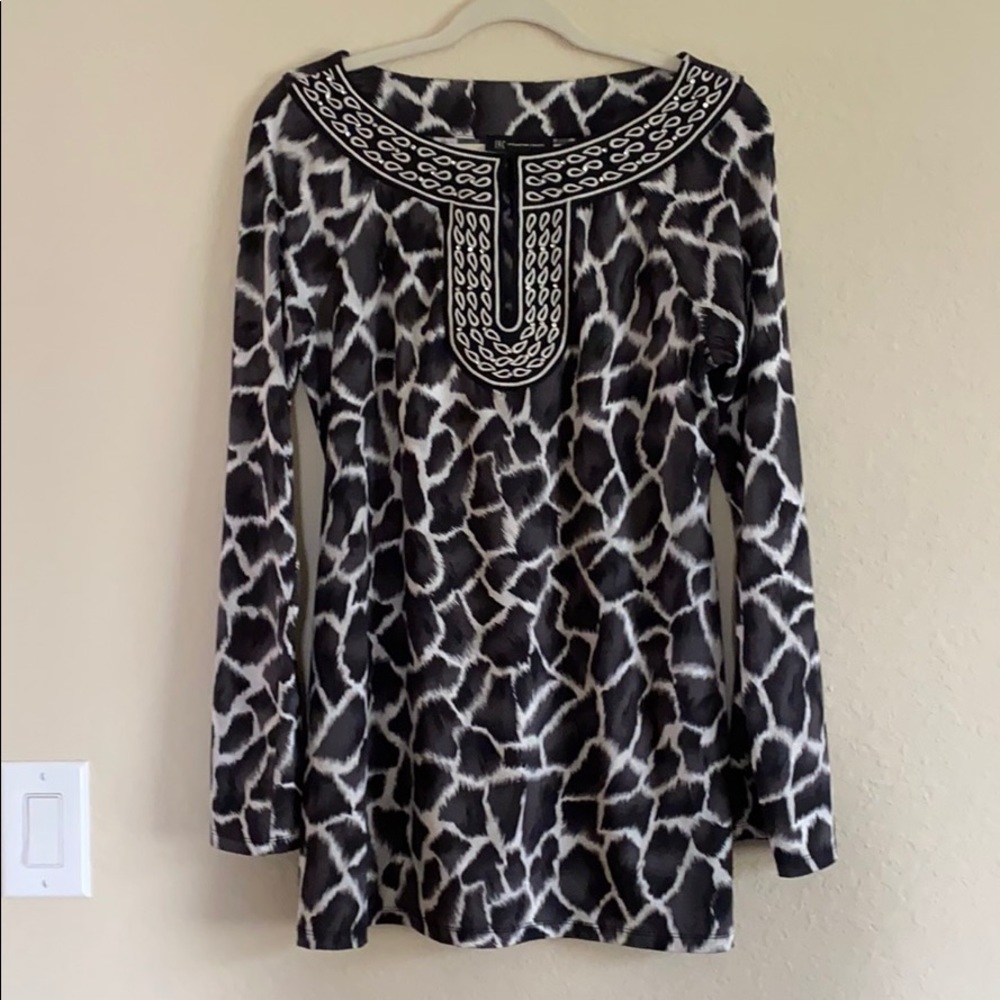 INC black and white tunic